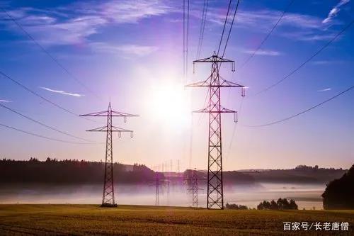  高壓線沒(méi)有外絕緣護(hù)套，下雨天能防漏電嗎？
